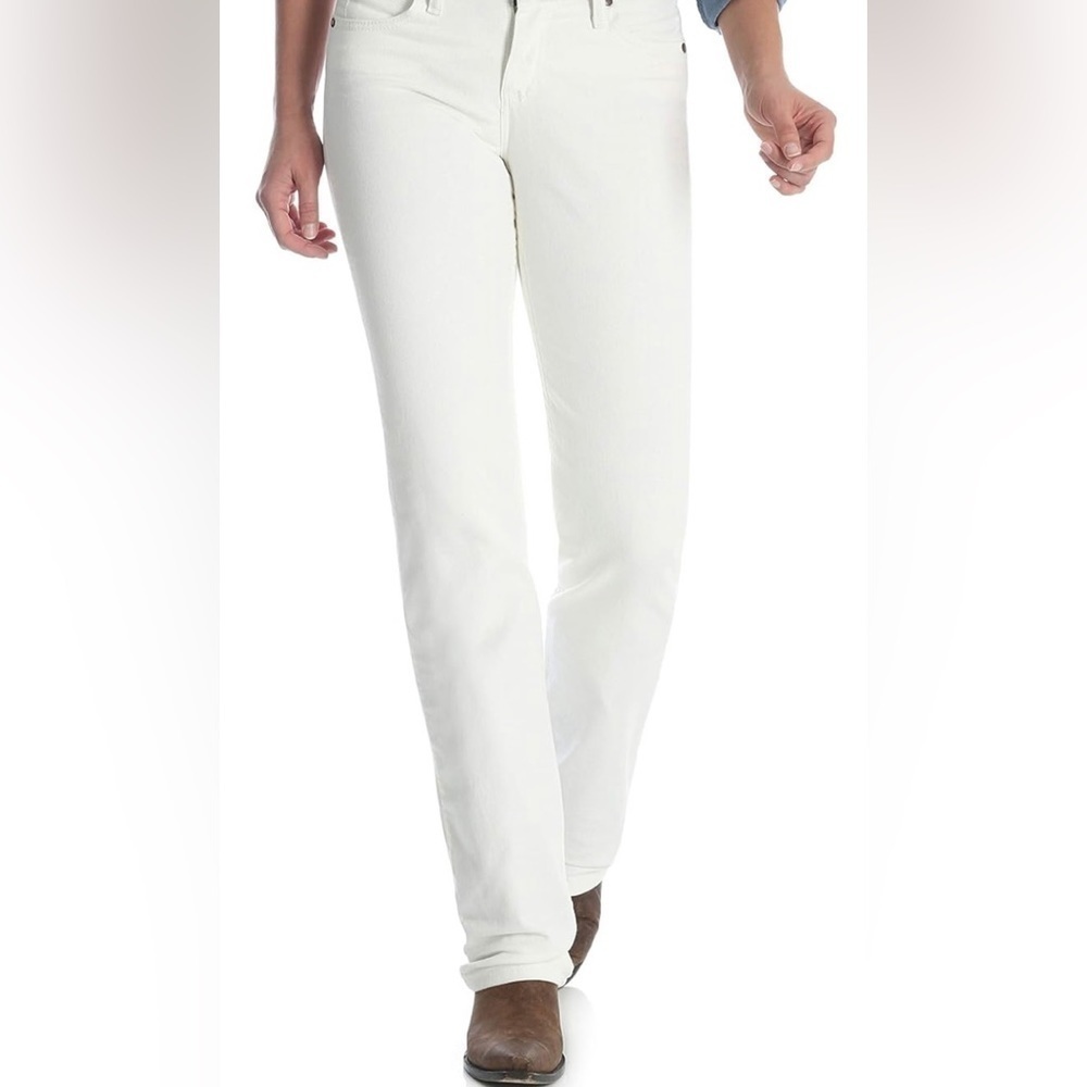Wrangler Women’s White Jeans Straight Leg Size 13/12 New With Tag